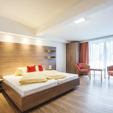 With Ski-storage, Parking & Garden Apartamento *